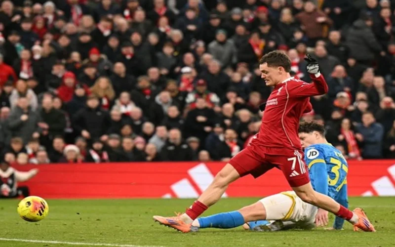 صعود مثير.. ليفربول يدخل المربع الذهبي في البريميرليج